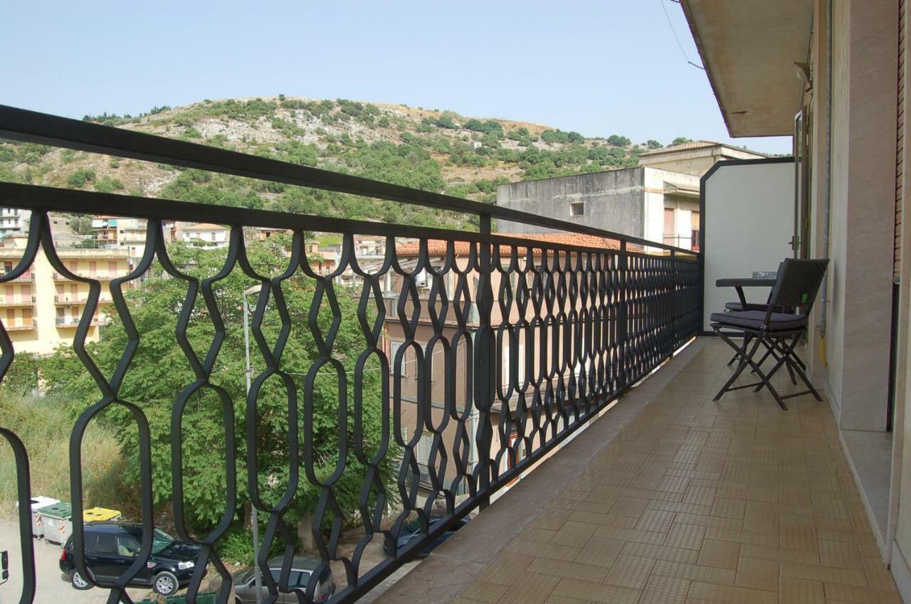 Vila Casa Fontana Modica Exteriér fotografie